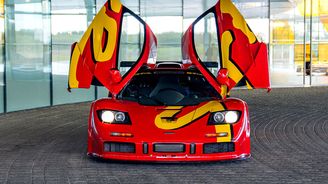 McLaren F1 GTR (1996) McLaren F1 GTR (1996)