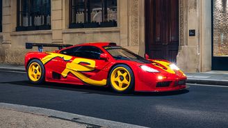 McLaren F1 GTR (1996) McLaren F1 GTR (1996)