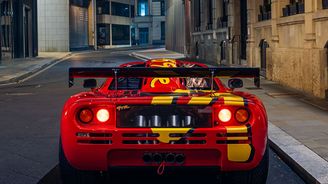McLaren F1 GTR (1996) McLaren F1 GTR (1996)
