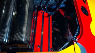 McLaren F1 GTR (1996) McLaren F1 GTR (1996)