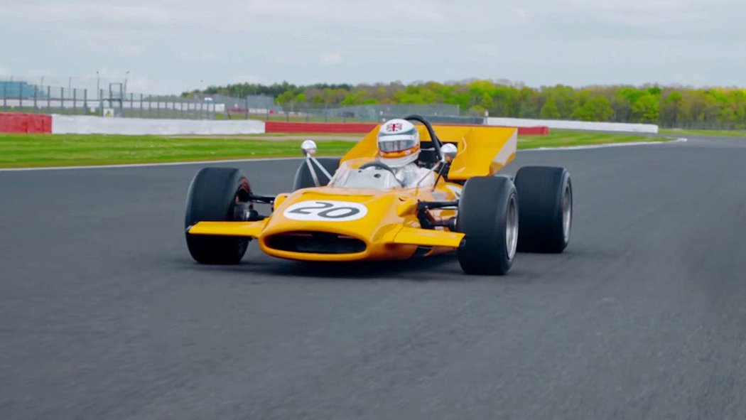 McLaren M9A