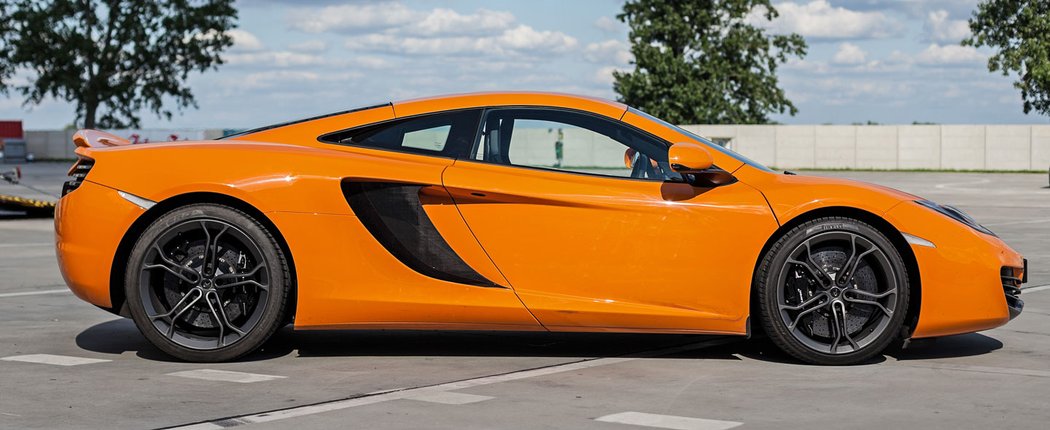 McLaren MP4-12C