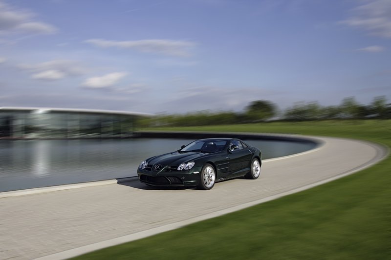 Mercedes-Benz SLR