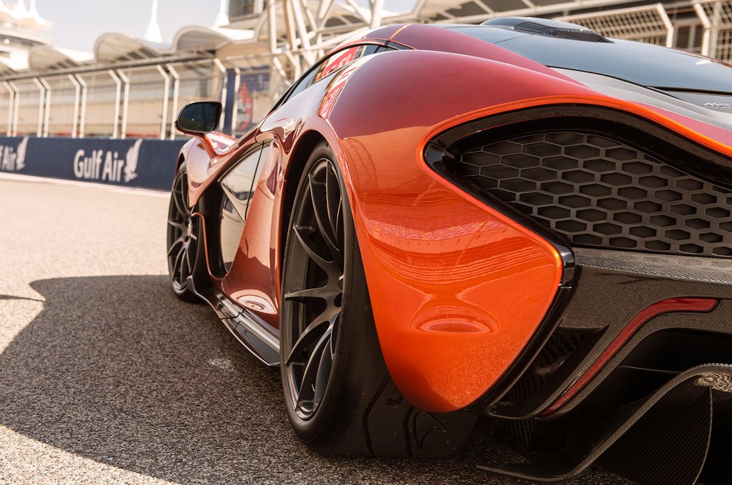 McLaren P1