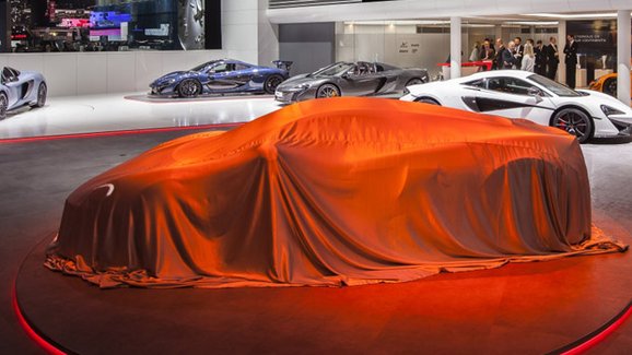 McLaren pracuje na nových modelech, hybridy může doplnit elektromobil