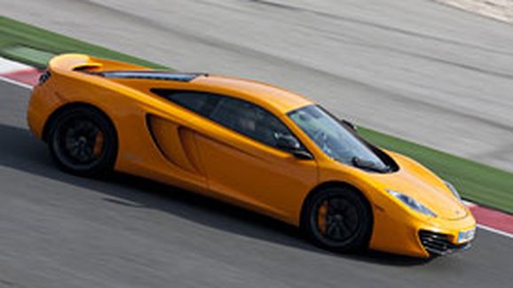 McLaren MP4-12C: Rychlejší než Ferrari