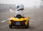 Mini Stig začíná testovat elektrický McLaren P1 (+video)