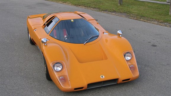 McLaren M6 GT byl první silniční vůz slavné značky. Poslechněte si, jaký vydával hluk