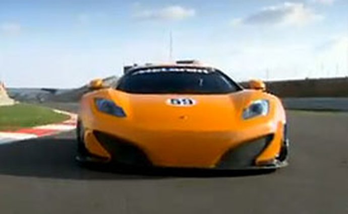Video: McLaren MP4-12C GT3 – V akci na závodním okruhu
