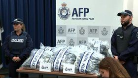 Australská policie se zabavenými drogami