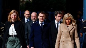 MDŽ: Brigitte Macronová s manželem oslavili ústavní právo na potrat (8. 3. 2024).