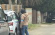 Policejní razie u Karlose Vémoly doma. Policejní razie u Karlose Vémoly doma.