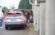 Policie u domu Karlose Vémoly. Policie u domu Karlose Vémoly.