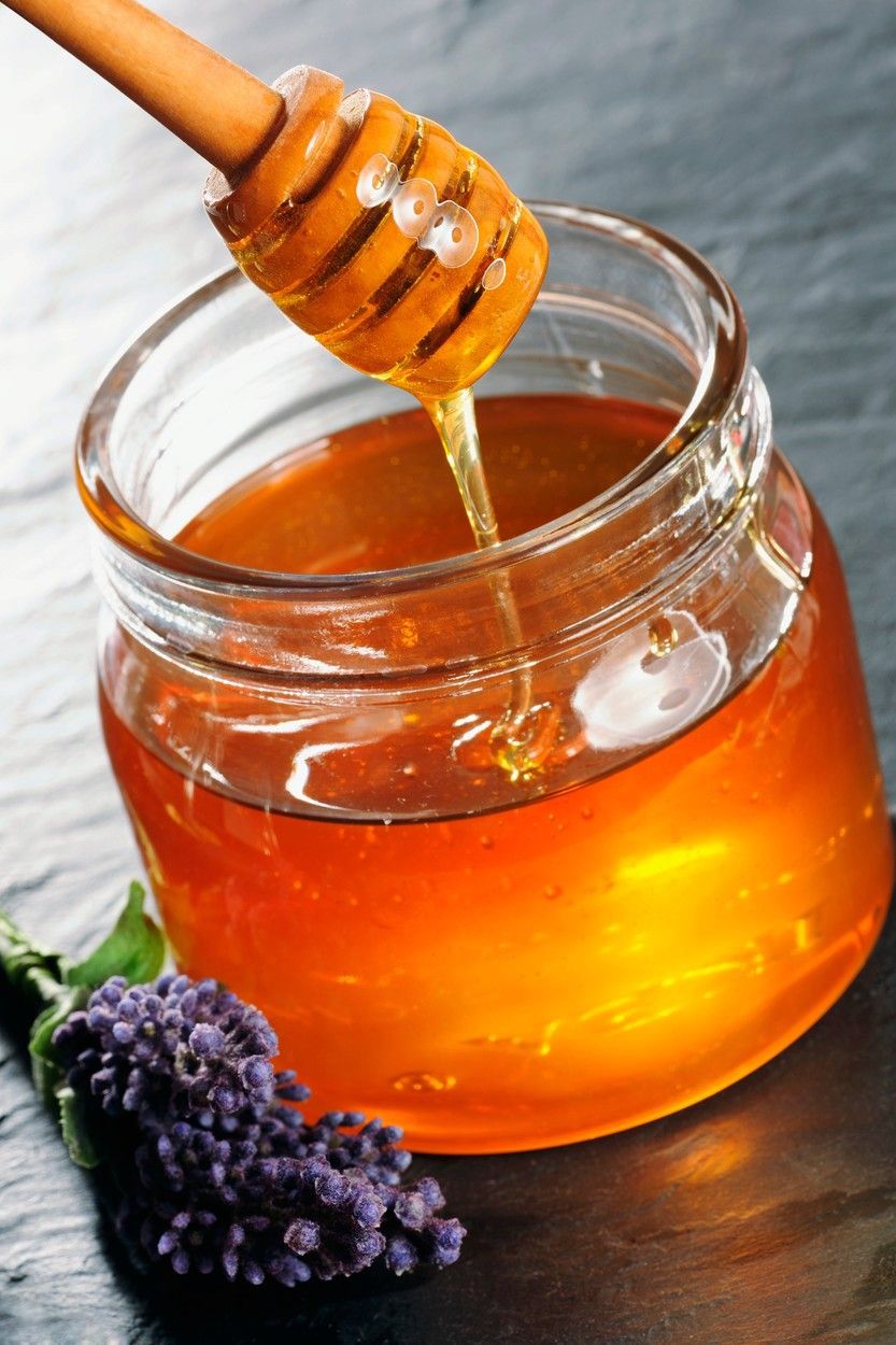 V Česku je hodně falšovaného a nekvalitního medu z ciziny (ilustrační foto)