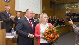 Medaili jí předal hejtman Olomouckého kraje.