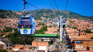 Kolumbijské město Medellín: Lanovka jako prostředek proti kriminalitě