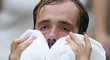 Daniil Medveděv si v průběhu zápasu vyžádal dvě zdravotní pauzy