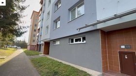 Bytovka, ve které se měl muž snažit o založení požáru