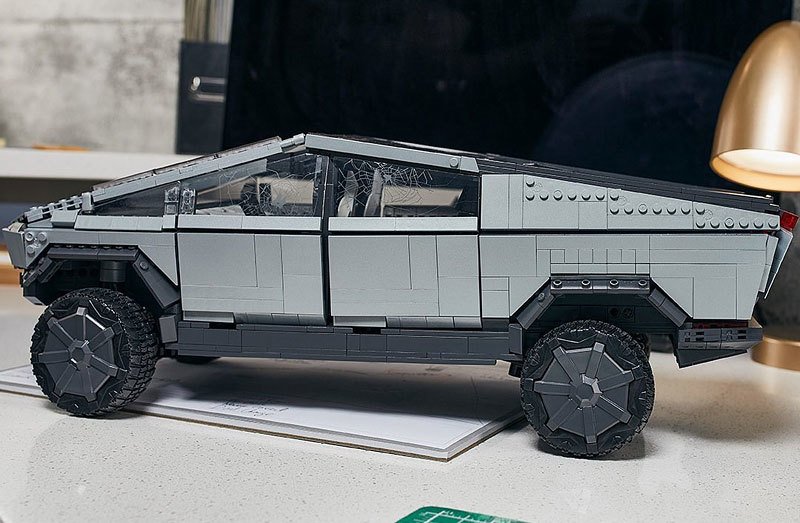 MEGA-X Tesla Cybertruck Kit