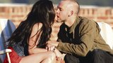 Takhle líbá Megan Fox! Co na to ale její manžel?
