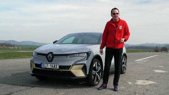 Renault Mégane E-Tech po 52.829 km: To najel Svět motorů s elektromobilem za rok!