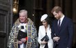 Meghan prožívá těžké chvíle. Harry viní sám sebe.