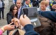 Princ Harry a vévodkyně Meghan se vítají s fanoušky v Irsku