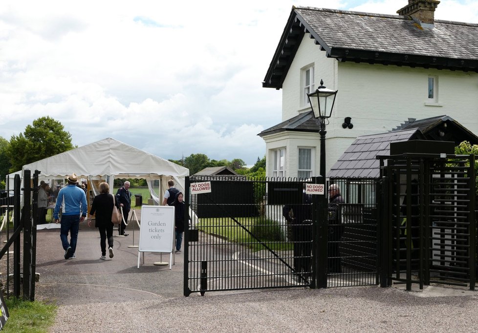 Bydlení Harryho a Meghan ve Frogmore Cottage