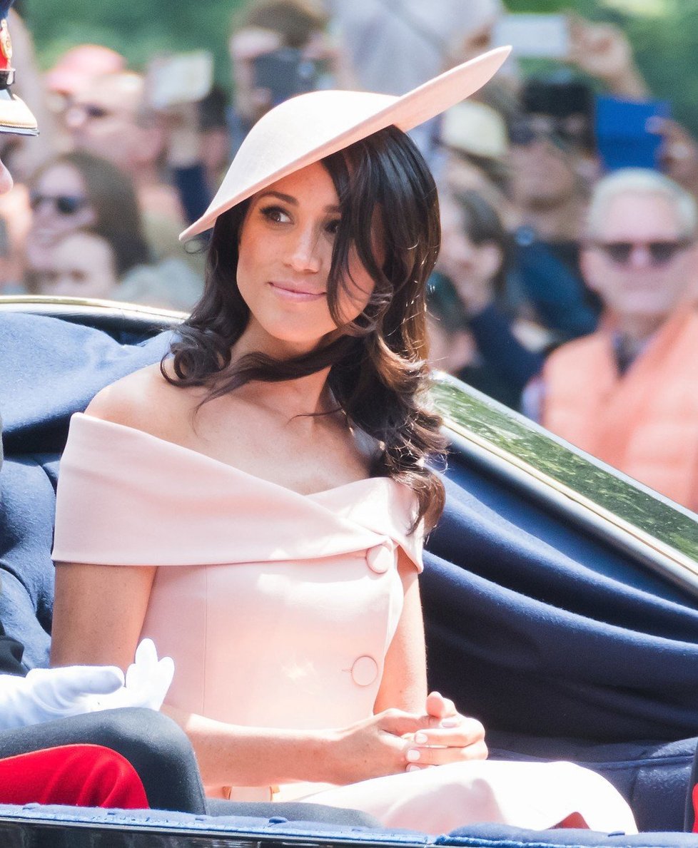 Meghan během Trooping the Colour.