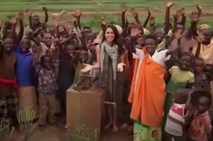 Charita World Vision, její tváří byla mezi jinými také herečka Meghan Markle a snoubenka prince Harryho, čelí sexuálním skandálu