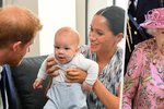 Meghan a Harry se chystají královně představit dceru Lilibet.