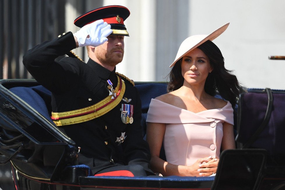 Meghan Markle se snaží kopírovat styl Kate Middleton.