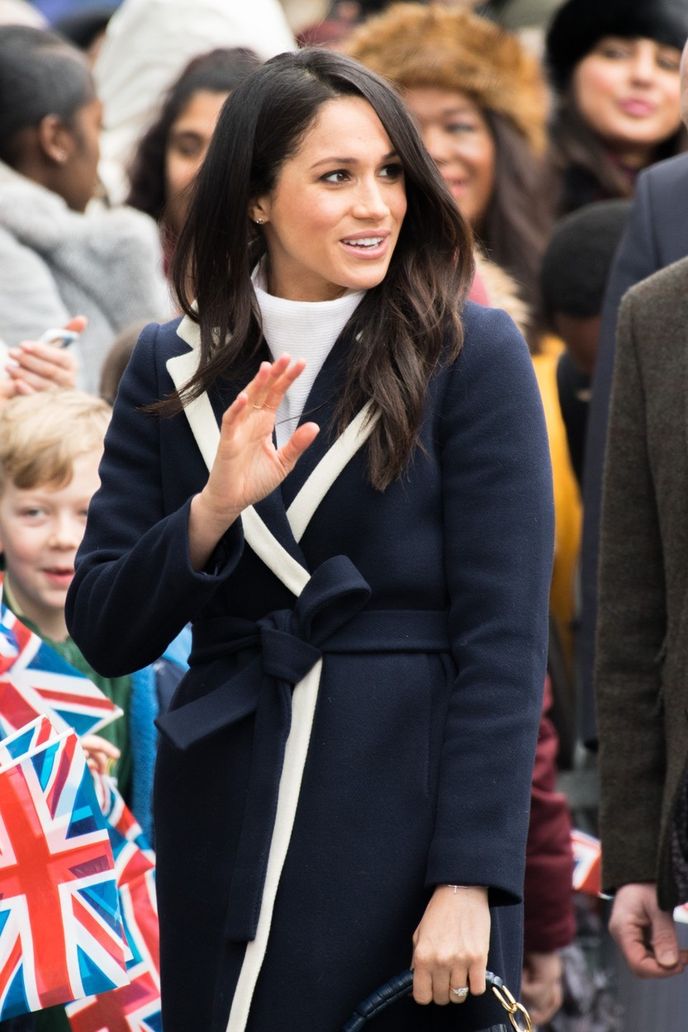 Příprava na roli. Když Harry a Meghan svůj vztah zoficiálněli, trochu ušmudlaná herečka rychle pochopila, že vedle prince musí působit elegantně a seriózně. Příprava na roli. Když Harry a Meghan svůj vztah zoficiálněli, trochu ušmudlaná herečka rychle pochopila, že vedle prince musí působit elegantně a seriózně.