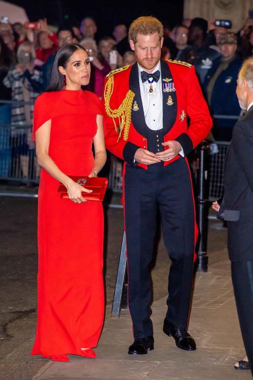 Dokonale sladění. Meghan a Harry na The Mountbatten Festival of Music v roce 2020.