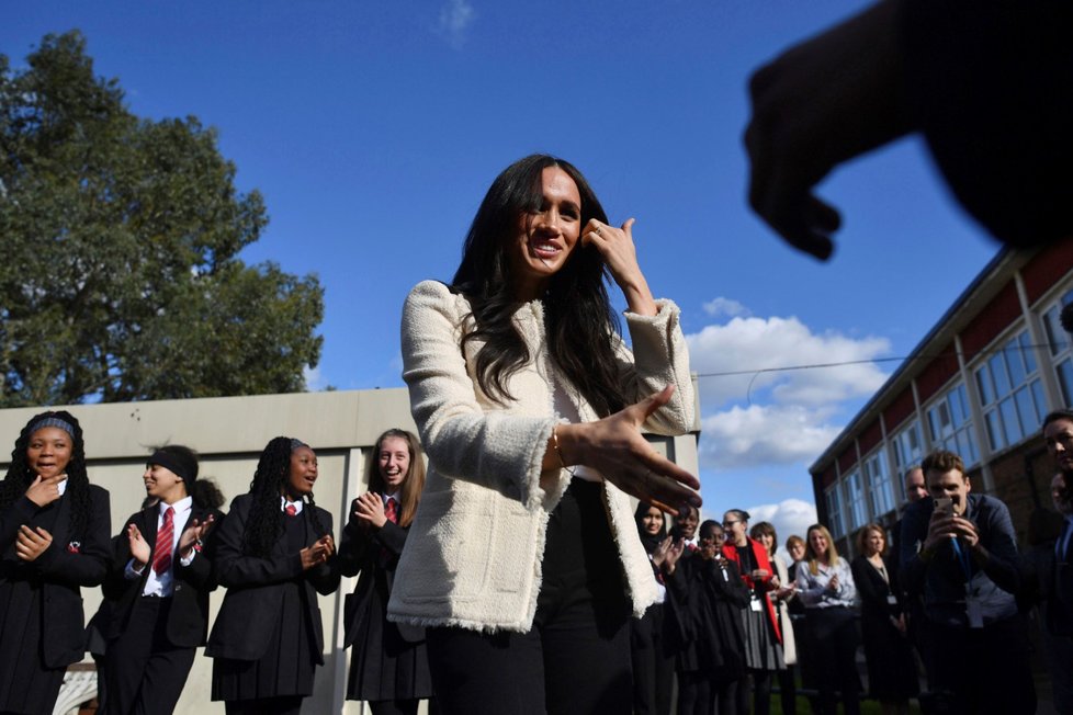 Meghan Markle měla na londýnské škole proslov k Mezinárodnímu dni žen