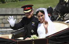 Novomanželé Harry a Meghan musí vrátit svatební dary!