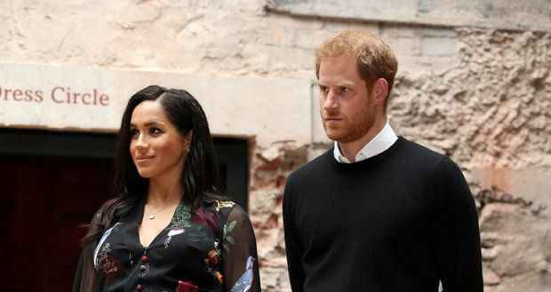 Princ Harry s těhotnou Meghan navštívili organizaci, která pomáhá prostitutkám na ulici.