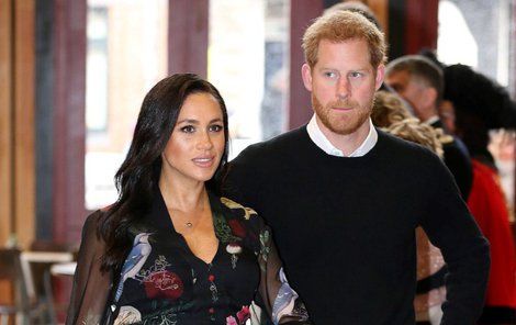 Meghan a Harry čelí ostré kritice.