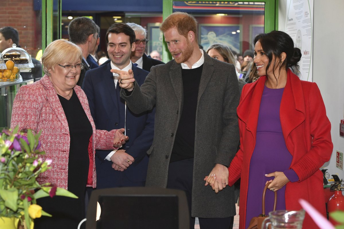 Těhotná Meghan Markle s princem Harrym navštívili anglické metropolitní hrabství Merseyside.