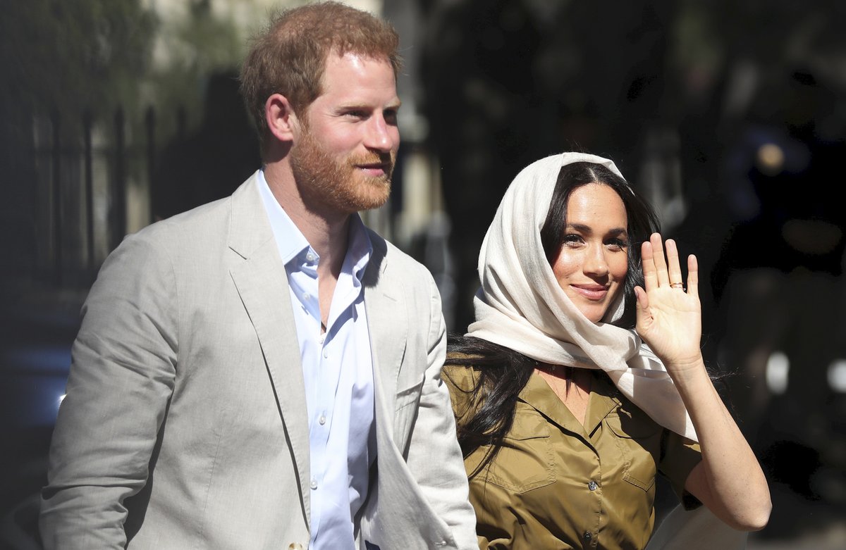 Meghan a princ Harry se v JAR rozhodně nechovají jako členové královské rodiny...