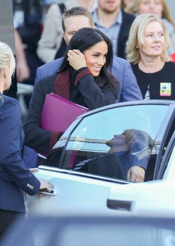 Vévodkyně Meghan Markle je těhotná.