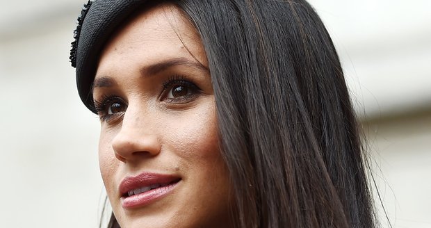 Vyzkoušely jsme oblíbenou řasenku Meghan Markle za 199 korun! Jak obstála v našem testu? Meghan Markle