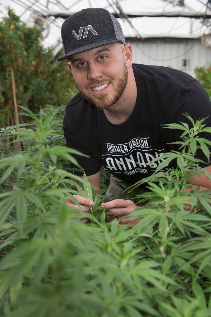 Synovec Meghan Markle Tyler Dooley vydělává pěstováním a prodejem marihuany.