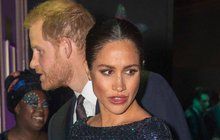 Vévodkyně Meghan podrazila královnu! Přemluví prince, aby ji vykopl?