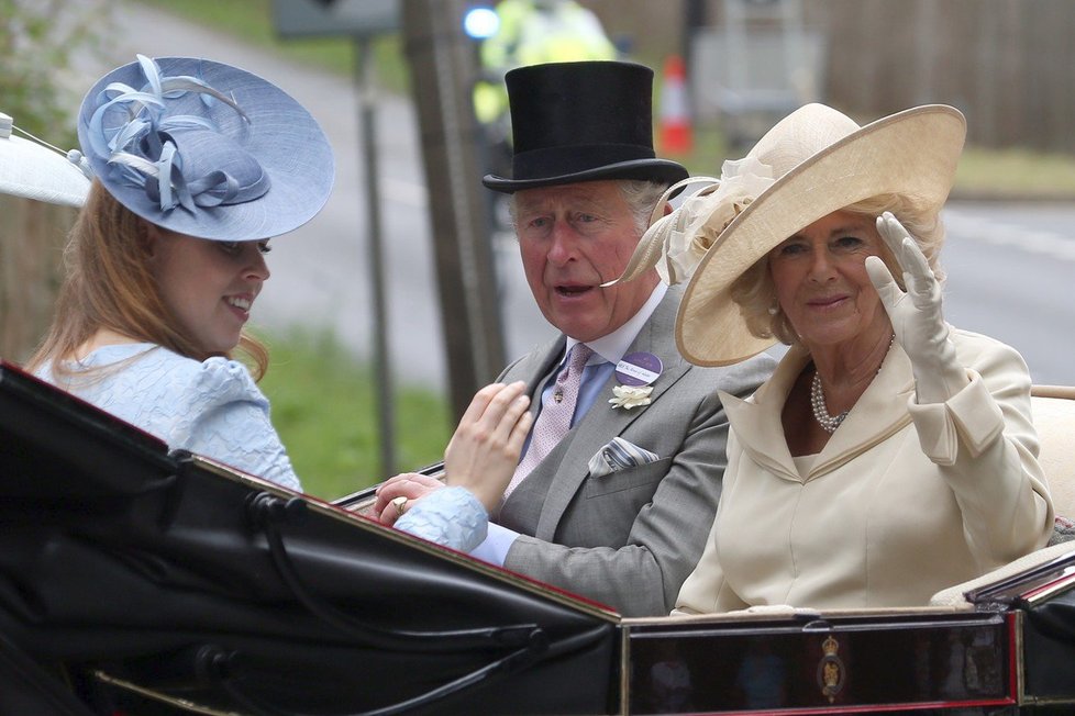 Princ Charles a Camilla v Ascotu