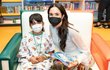 Meghan Markle při návštěvě dětské nemocnice