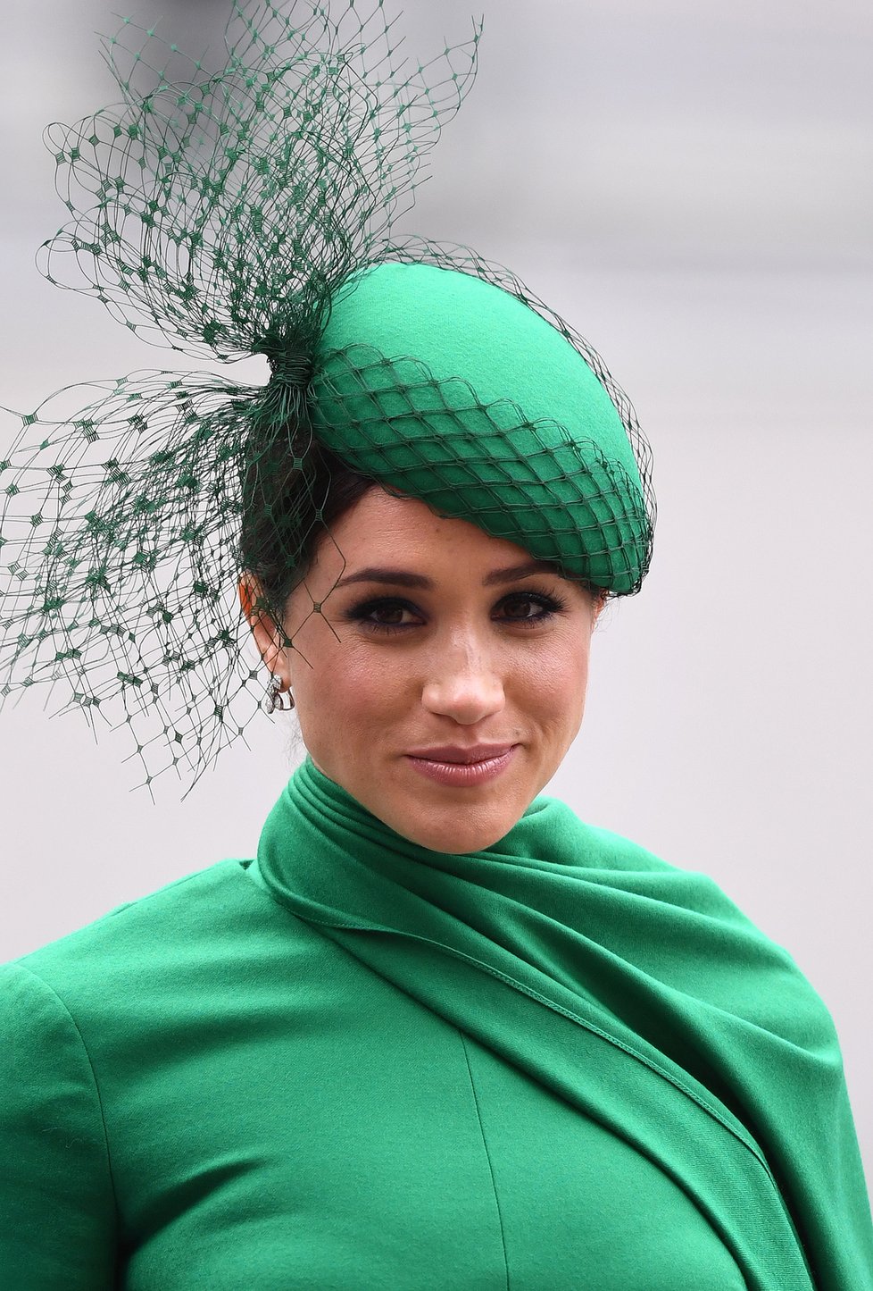 2020: Meghan v zelené u příležitosti Dne Commonwealthu