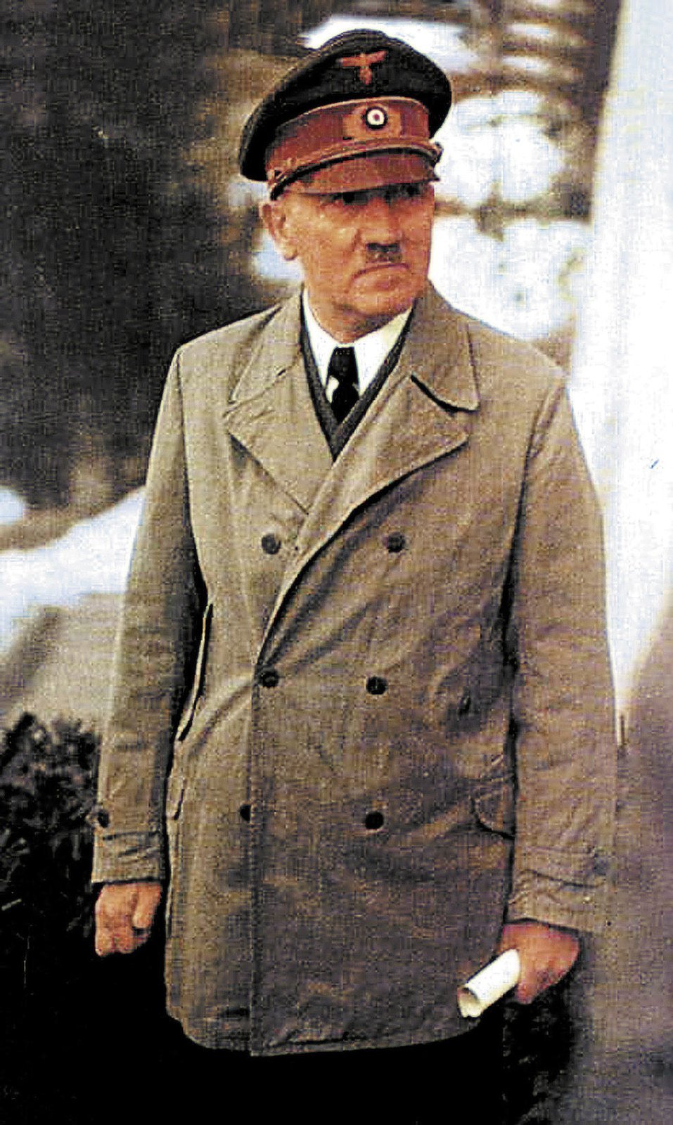 Adolf Hitler (†56) spáchal před Norimberským procesem sebevraždu.