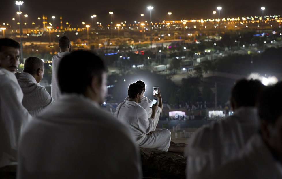 Na pahorek Arafát u Mekky vyrazilo poprosit za odpuštění hříchů dva miliony muslimů.