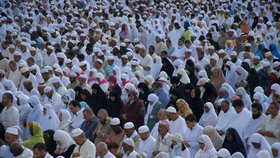 Muslimové musí být při svých modlitbách namířeni směrem k posvátné Mekce.